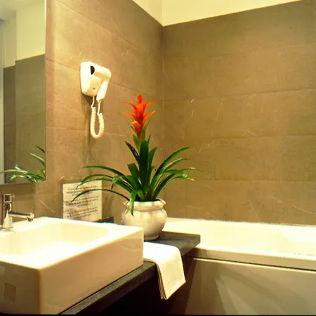 Lemon Garden فندق 3*