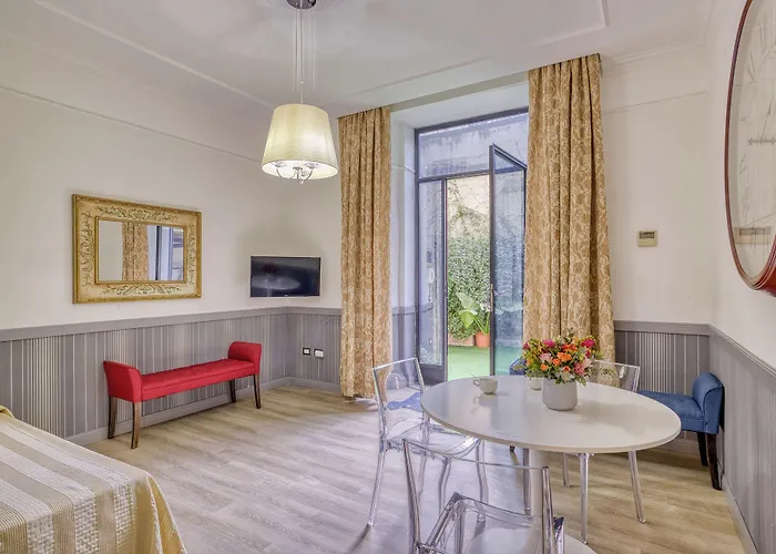 Lemon Garden Hotell 3*