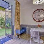 Отель Lemon Garden